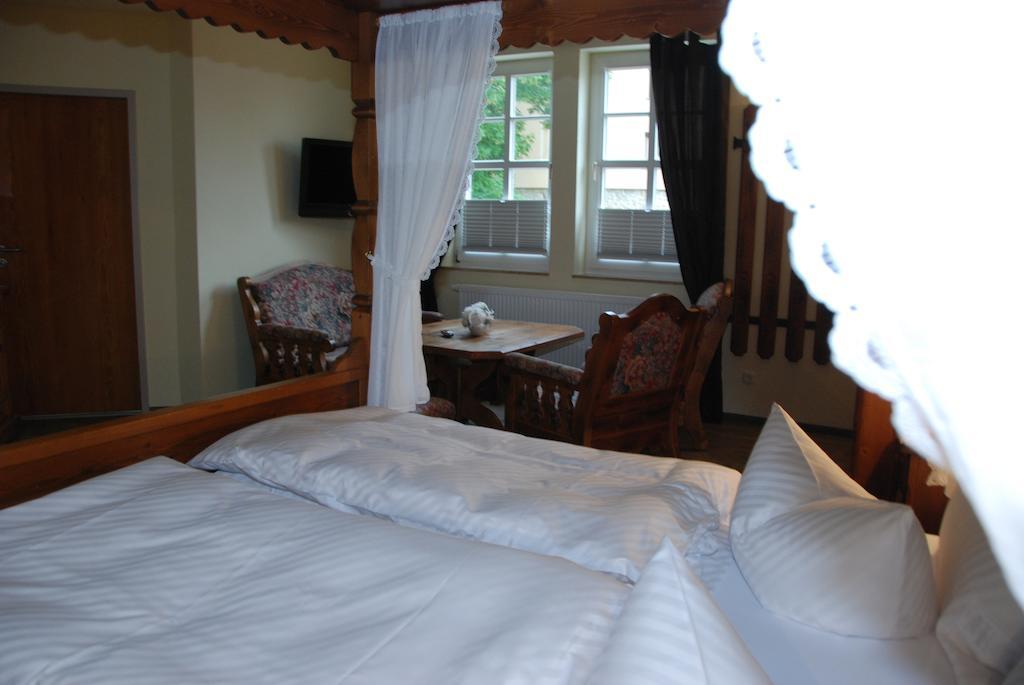 Landhotel Altes Pfarrhaus Kindelbrueck Room photo